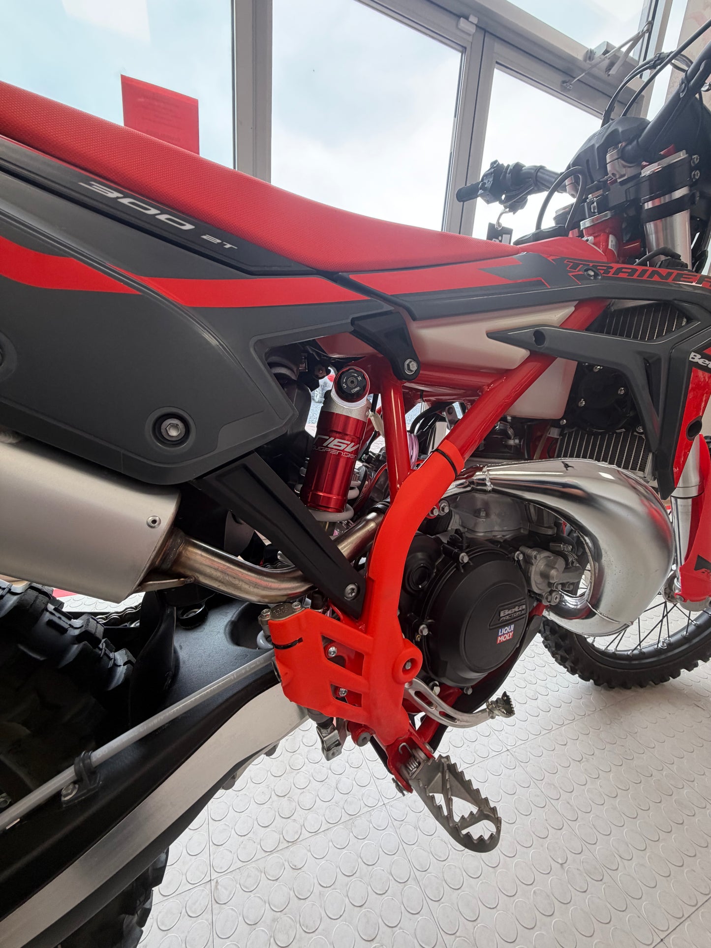 2026 Beta 300 XTrainer Lowboy Factory (Sold out for 2026)