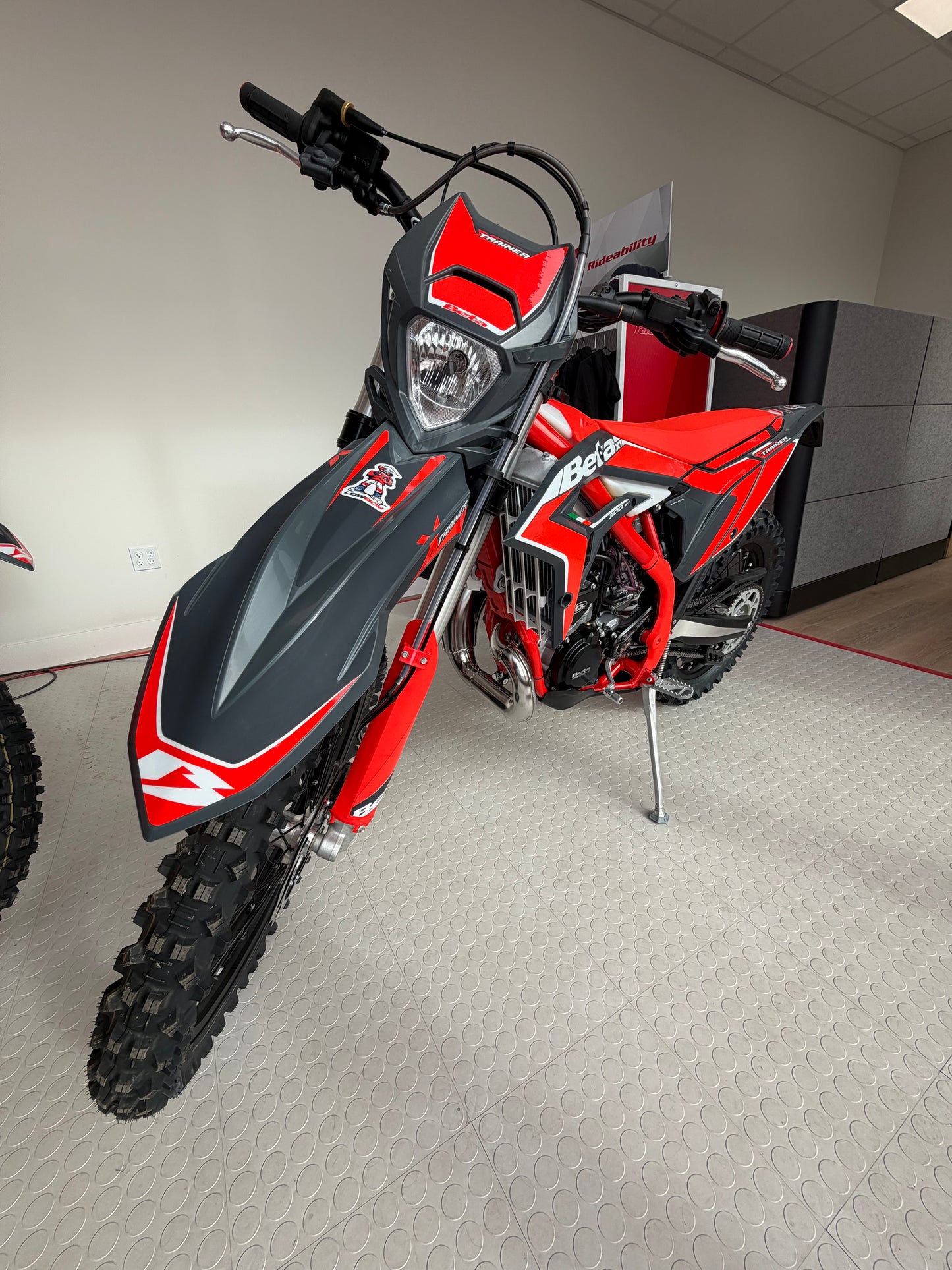 2026 Beta XTrainer 2 inch Low Boy