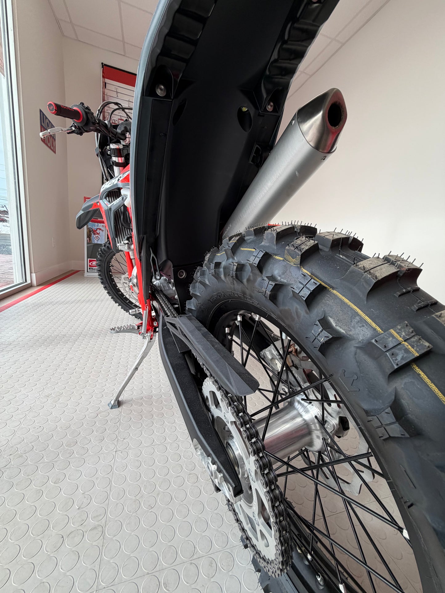 2026 Beta XTrainer 2 inch Low Boy